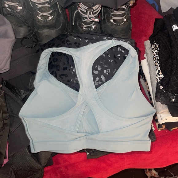 NEW!! CROSSOVER SPORTS BRA/ Small - Picture 5 of 5